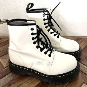 Doc Martens White Combat Boot Size 7, Good Condition, Very Minor Scuffs on Toes